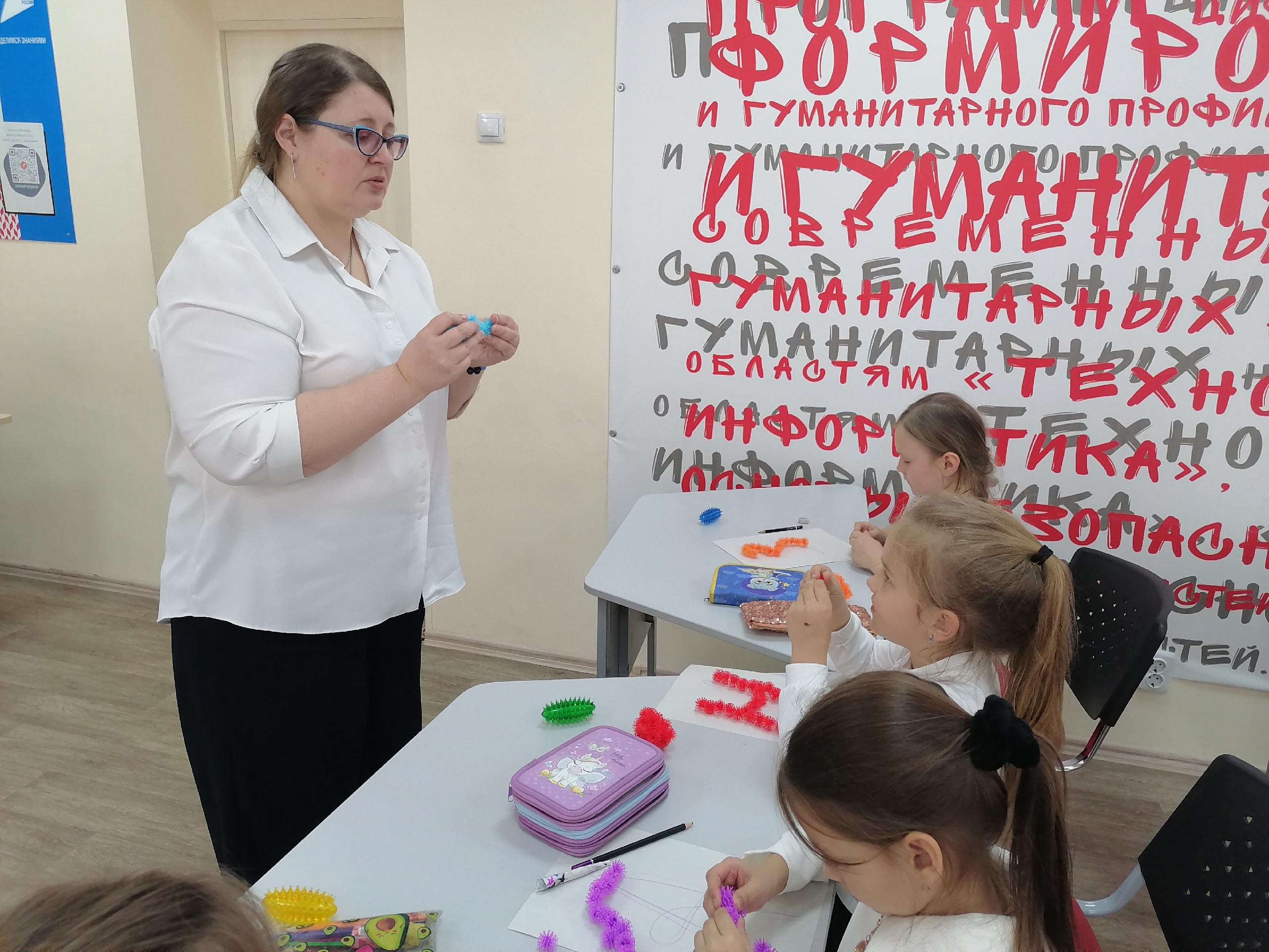Занятия кружка &amp;quot;Красиво пишу&amp;quot;.