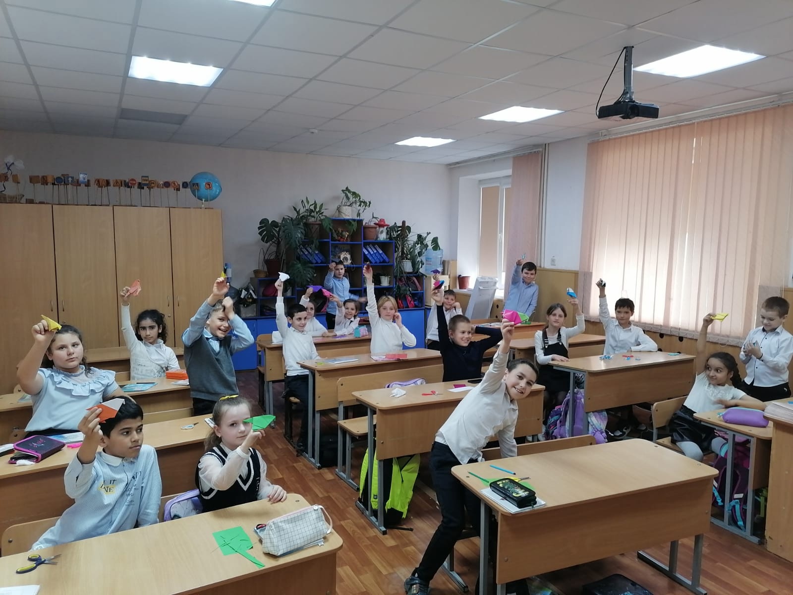 Занятие кружка &amp;quot;Креативное рукоделие&amp;quot;.