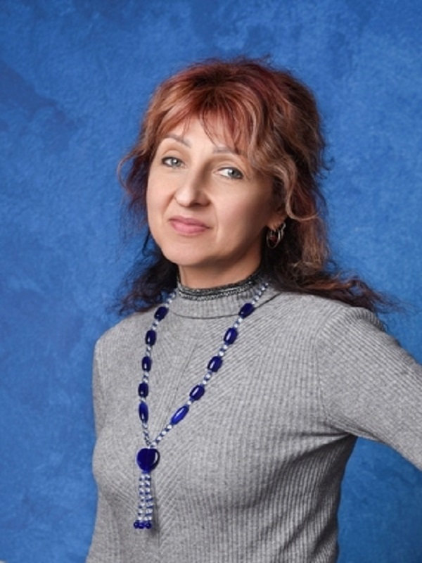 Алейникова Лариса Алексеевна.